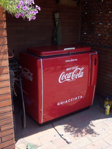 Restauro frigo Coca Cola